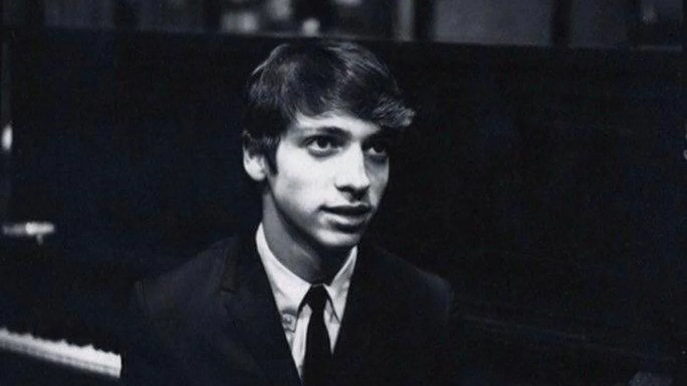 A young Michael Brown. Image credit: The Official Left Banke Fan Page / Los Angeles Times .