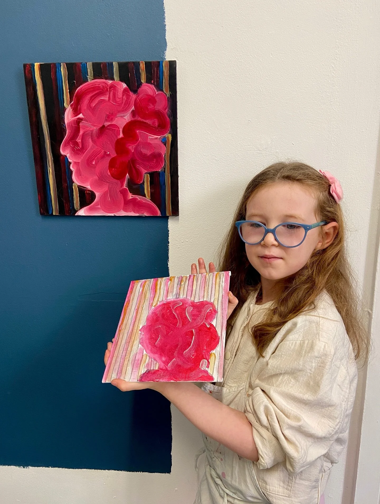 Paint your own fantasy persona dress workshop with SATURDAY ART SCHOOL
Beautiful interpretations  of Joan Sugrue paintings the exhibiting visual artist for GIAF&rsquo;25 especially the Crinolines!
&bull;
@joansugrue
.
.
.
.
.
Children&rsquo;s Art wor