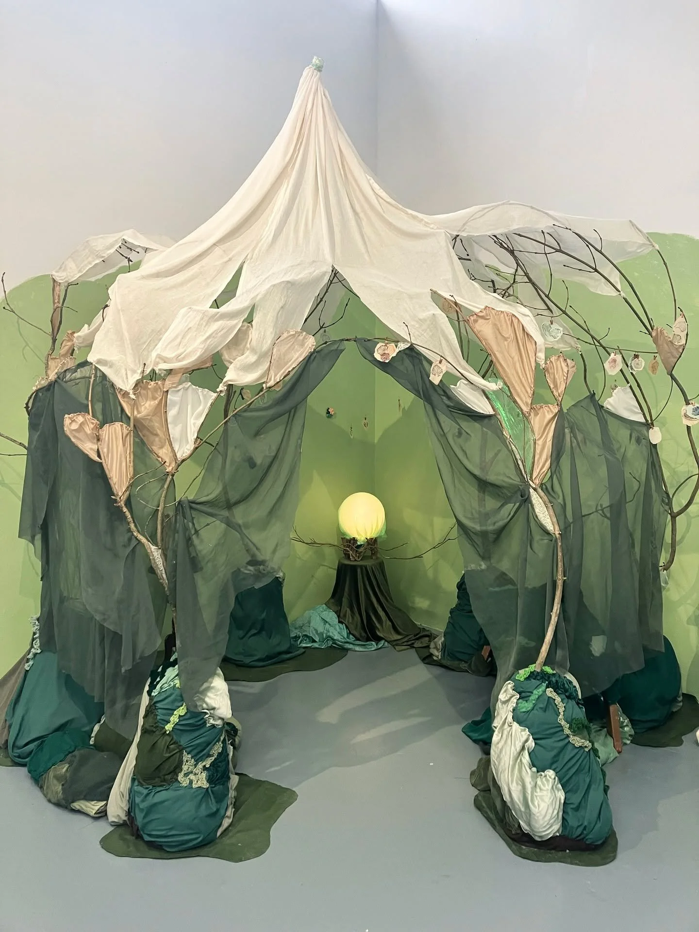 💥 News Fash 💥 Engage Art Studios is pleased to announce our new orbital member ✨ Sara K Dunn ✨ We are so happy to welcome Sara into our studio community and to work with Sara on a variety of projects. Sara recently showcased her work as part of our
