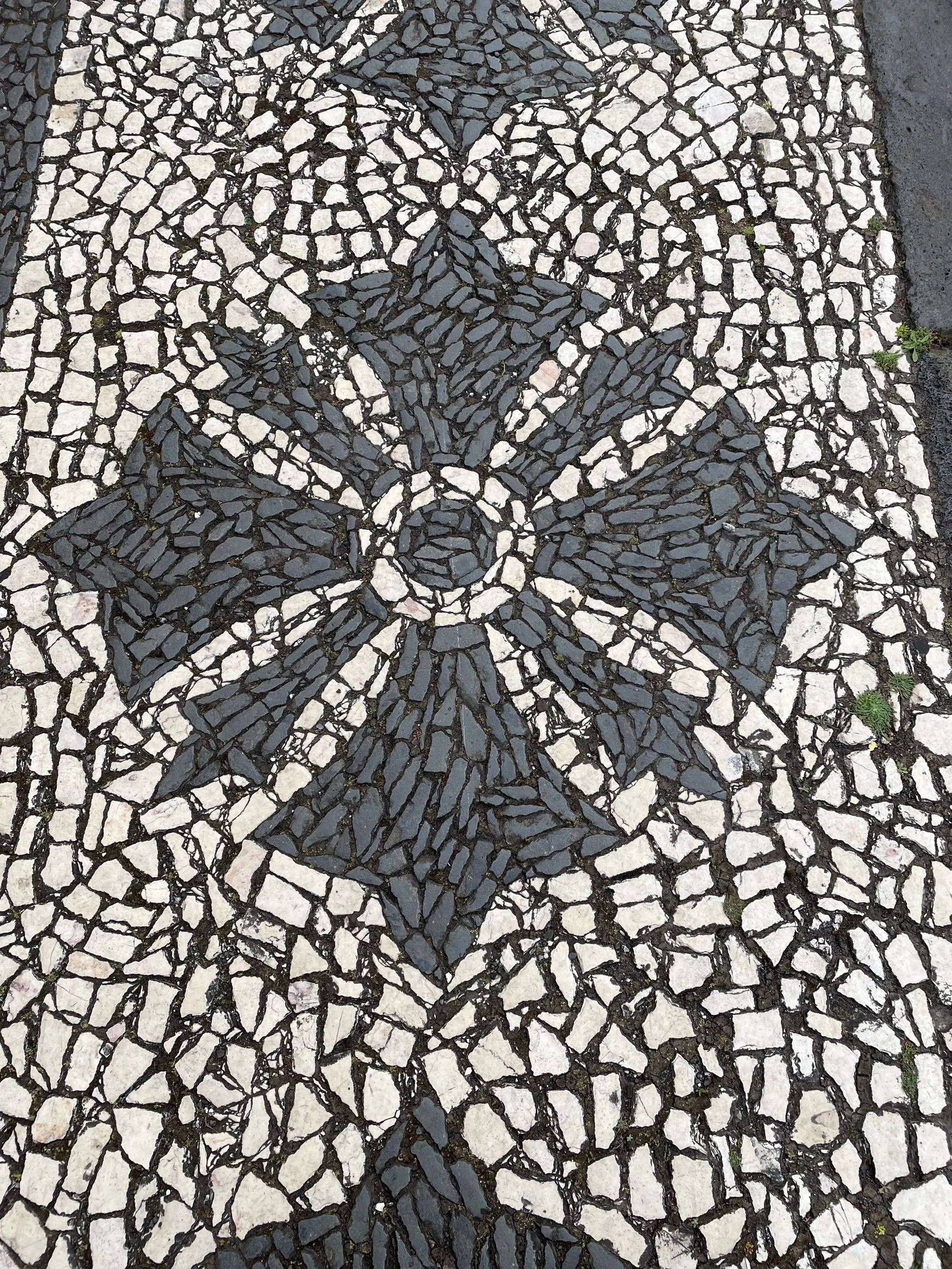 sidewalks of portugal