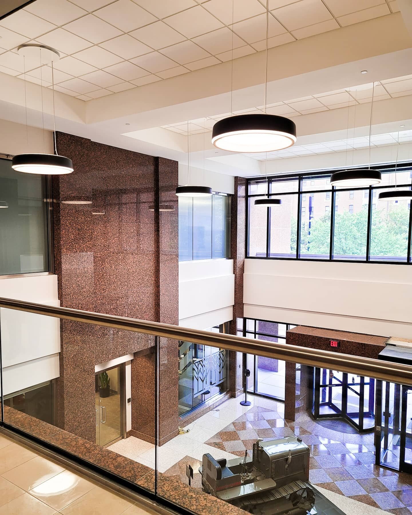 Reno Progress pics! Lighting can really amp up an atmosphere. 

First Image: Louis Pousen LP Grand is spectacular in CAT Financial's lobby. 
Fixture selection by @gresham_smith

Second image: WAC Lighting Kone in their new caf&eacute; area! Can't wai