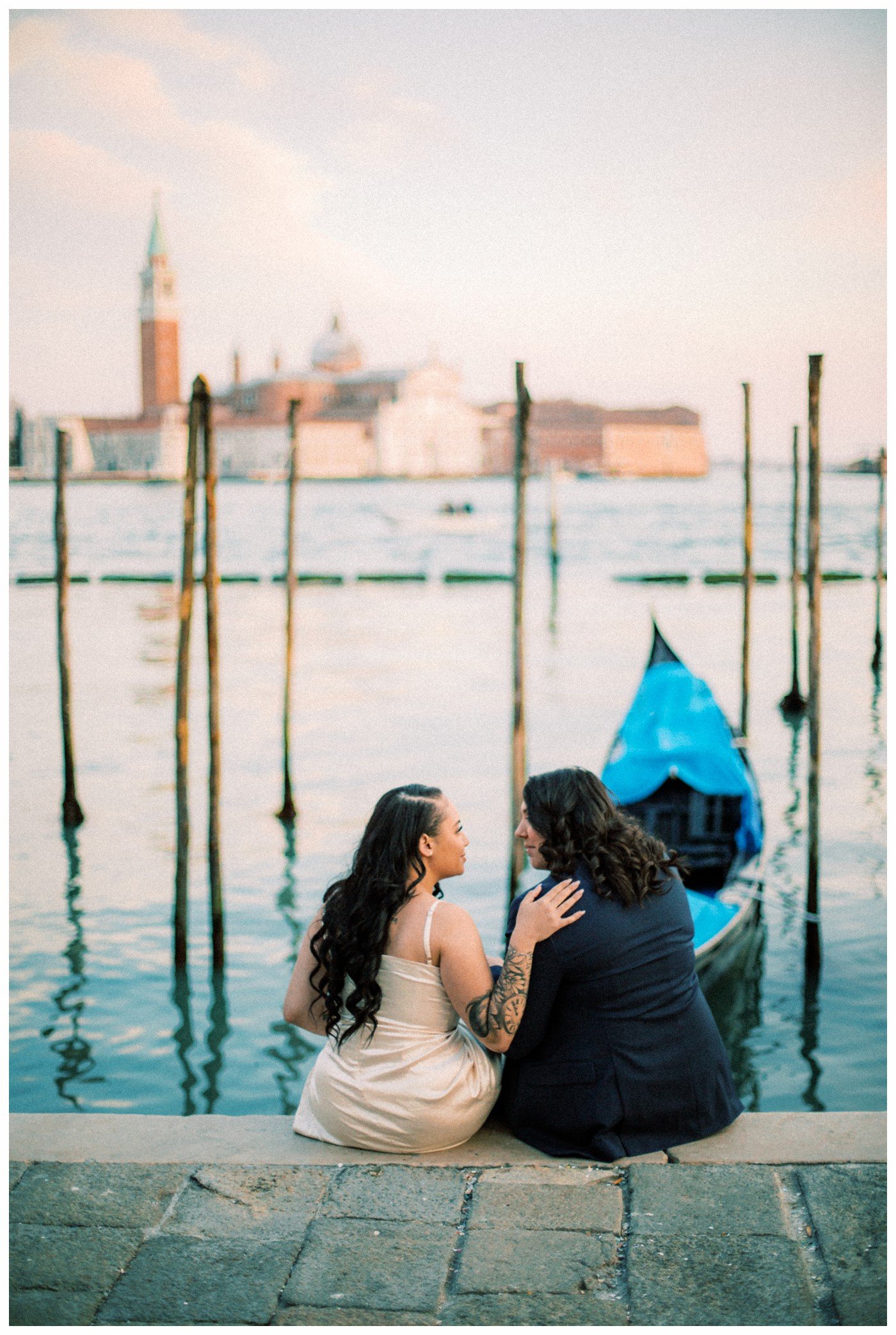Venice-photographer-same-sex-couple-gay-women-session_0012.jpg