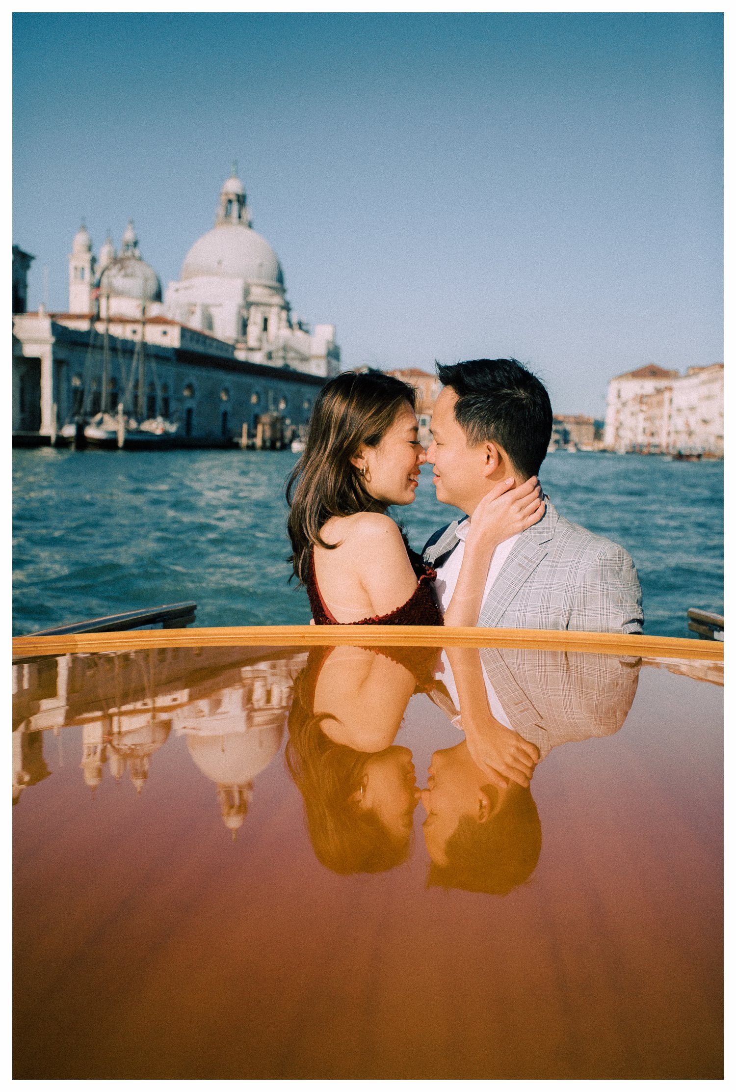 Venice-taxi-boat-luxury-photoshoot-couple-wedding_0157.jpg