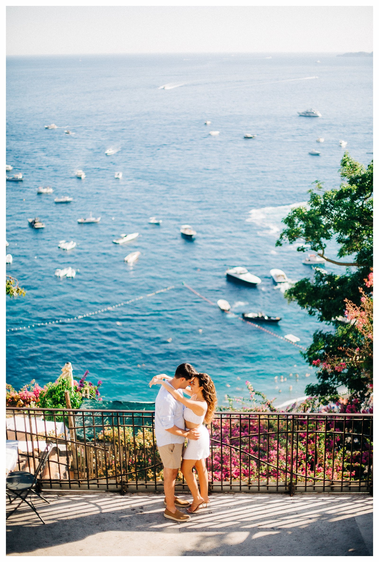 Positano-Amalfi-Coast-Vintage-Car-Vespa-Photographer-Couple_0132.jpg