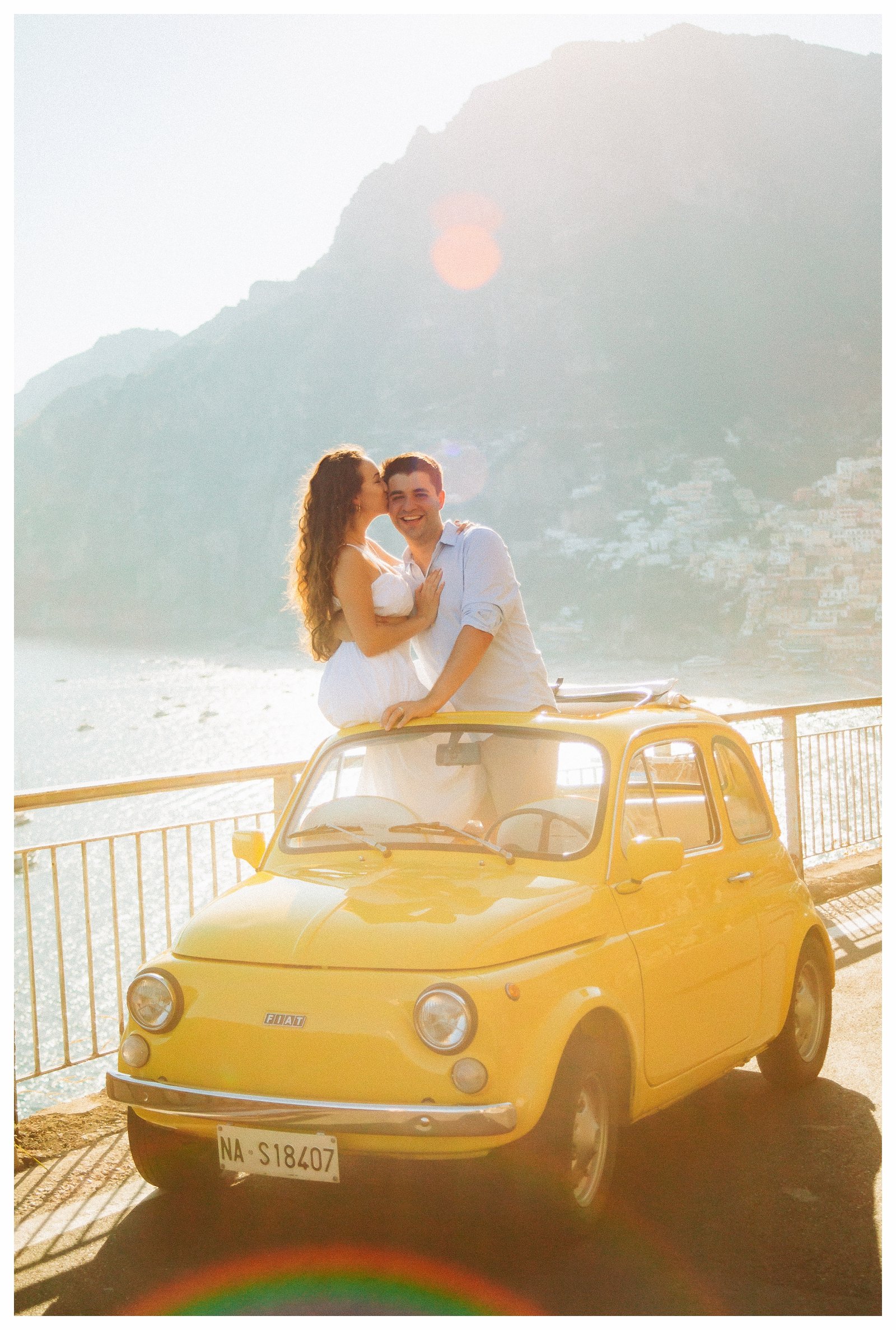 Positano-Amalfi-Coast-Vintage-Car-Vespa-Photographer-Couple_0140.jpg