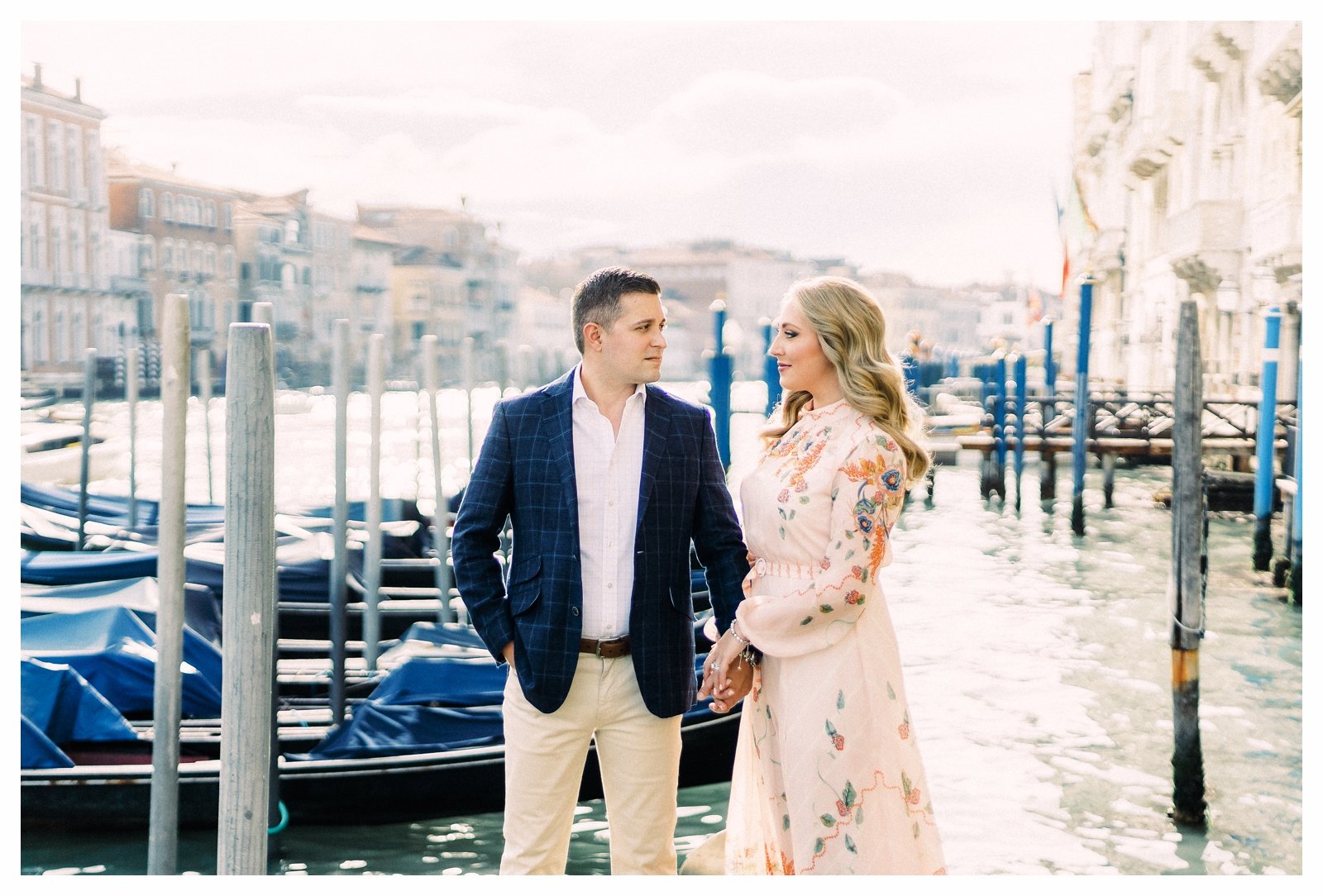 couple-photographer-honeymoon-venice-positano-florence-rome-italy_0006.jpg