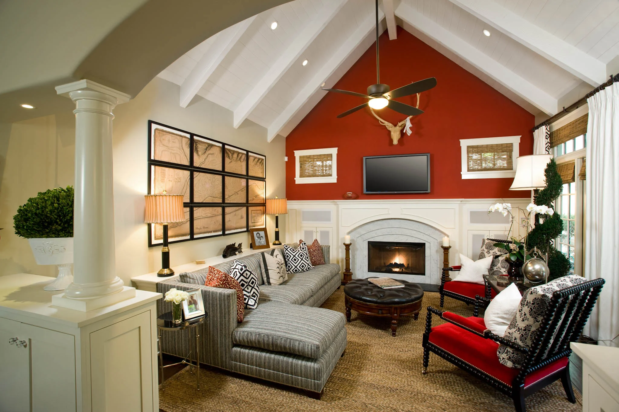 HomeTour-HomeTourLiving Room.jpg