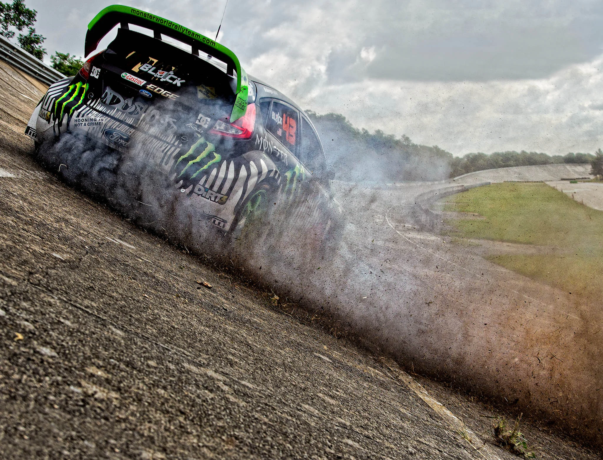 Ken_Block_Gymkhana_Three_Mad_Media7 (1).jpg