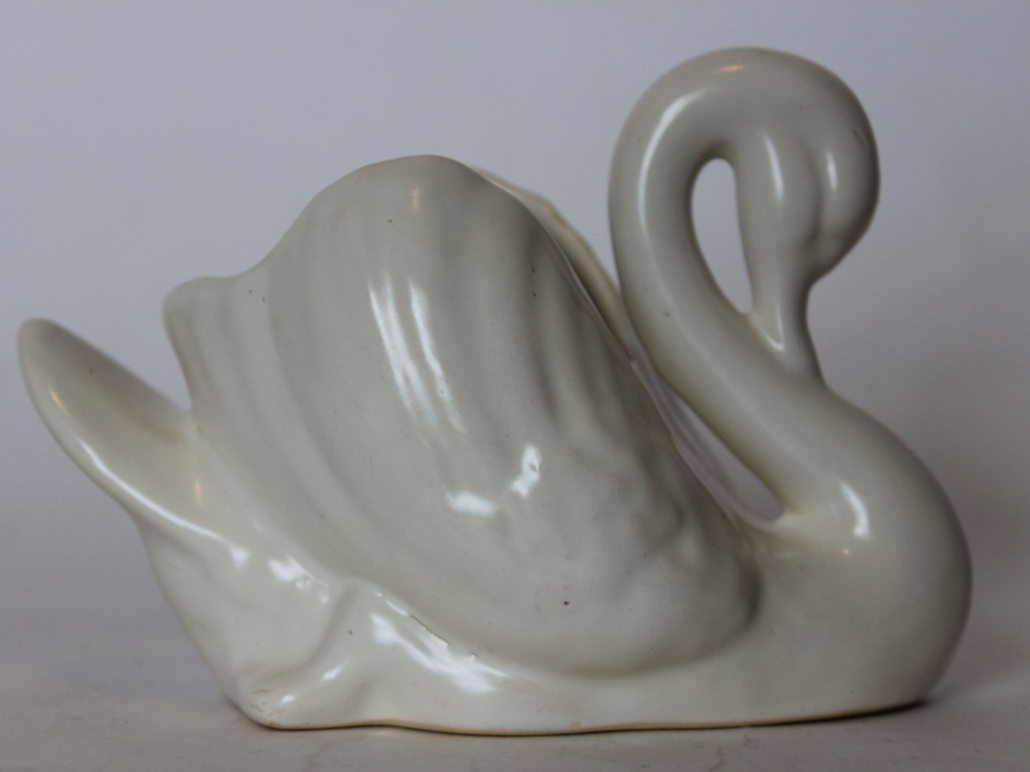 Crown Lynn Swan.png