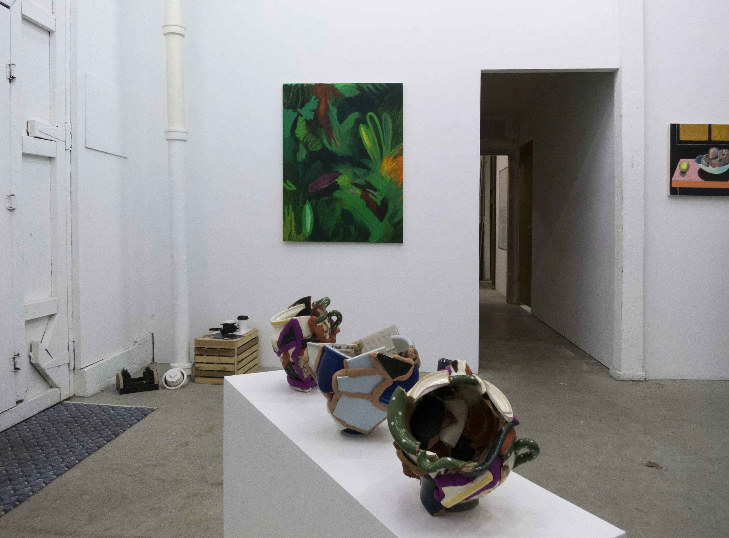 Exhibition view of ceramic by R. Meier and Uma’s Green behind. Duplex . Vancouver, Canada. 2017.