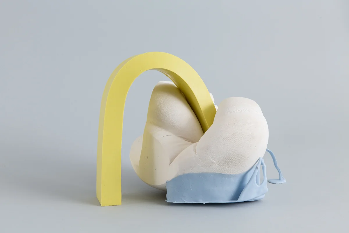 HALF-ARCHED (GOLDEN) 2015