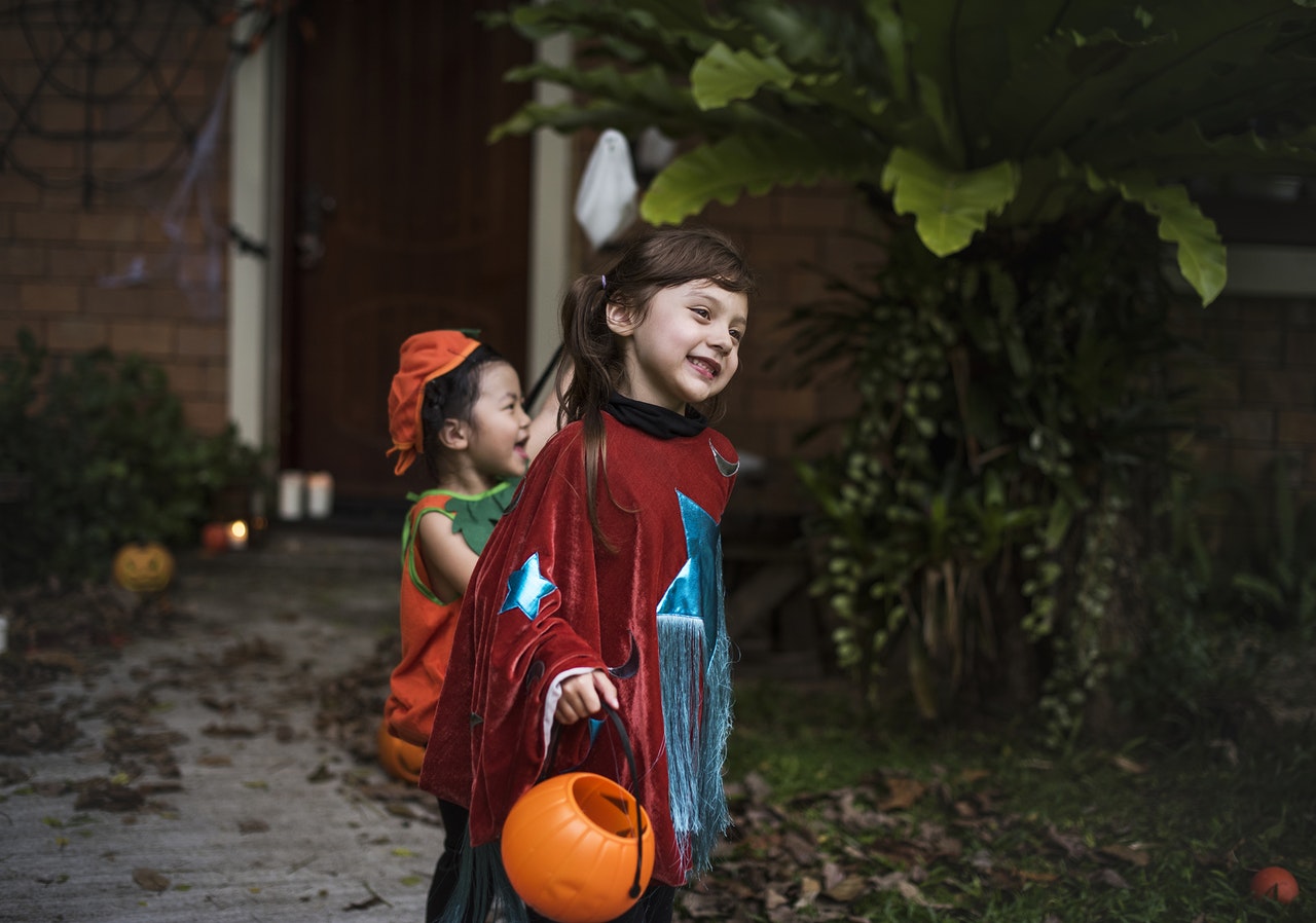 3 Child Safety Apps to Download for Halloween