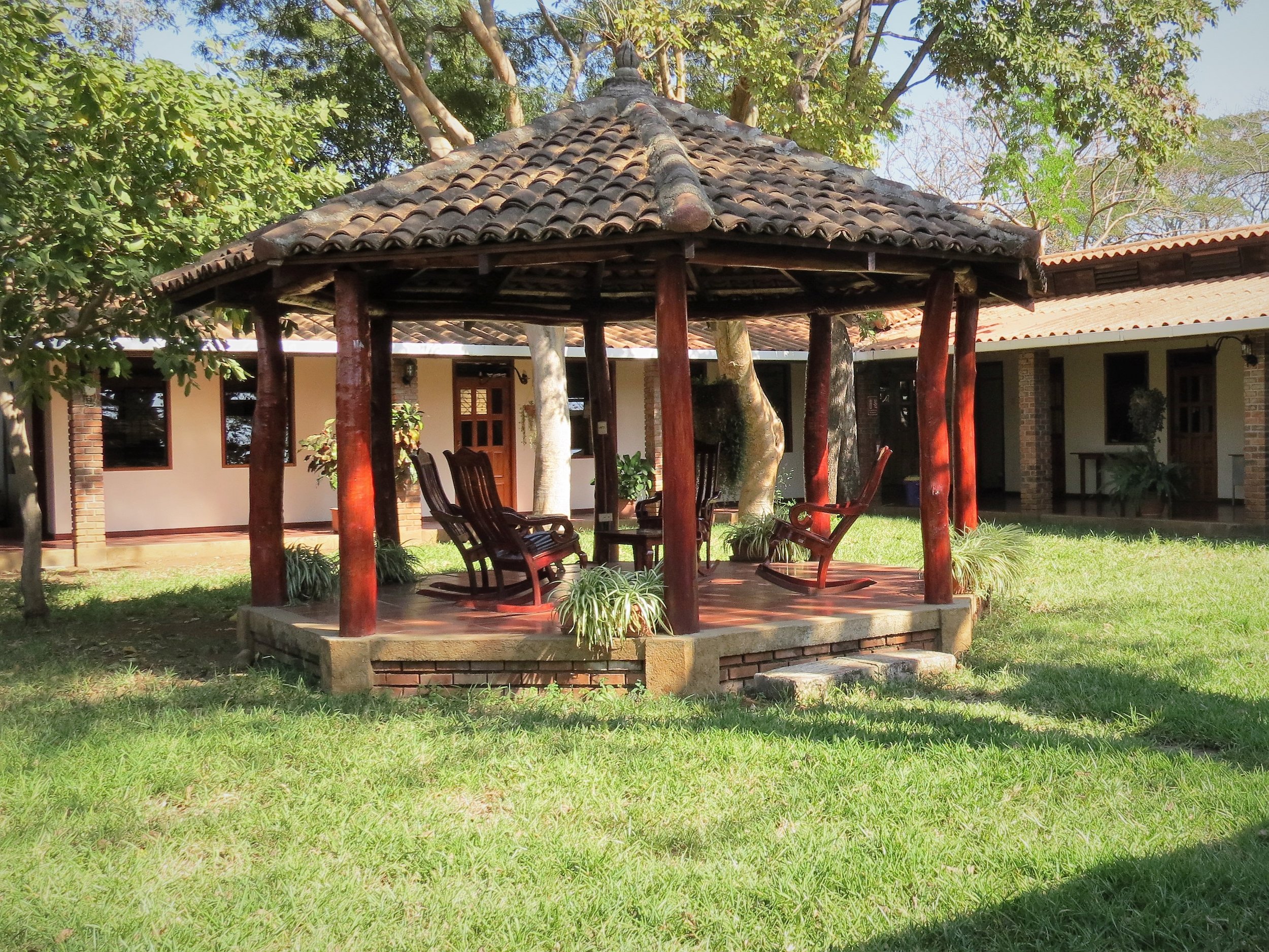 Photo 5 - gazebo.JPG