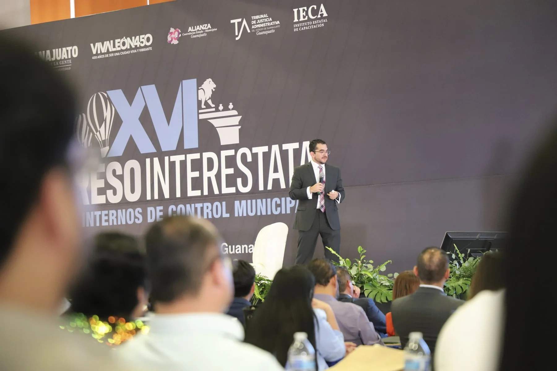 Darío Ángeles imparte una ponencia en el XVI Congreso Interestatal de Órganos Internos de Control Municipales