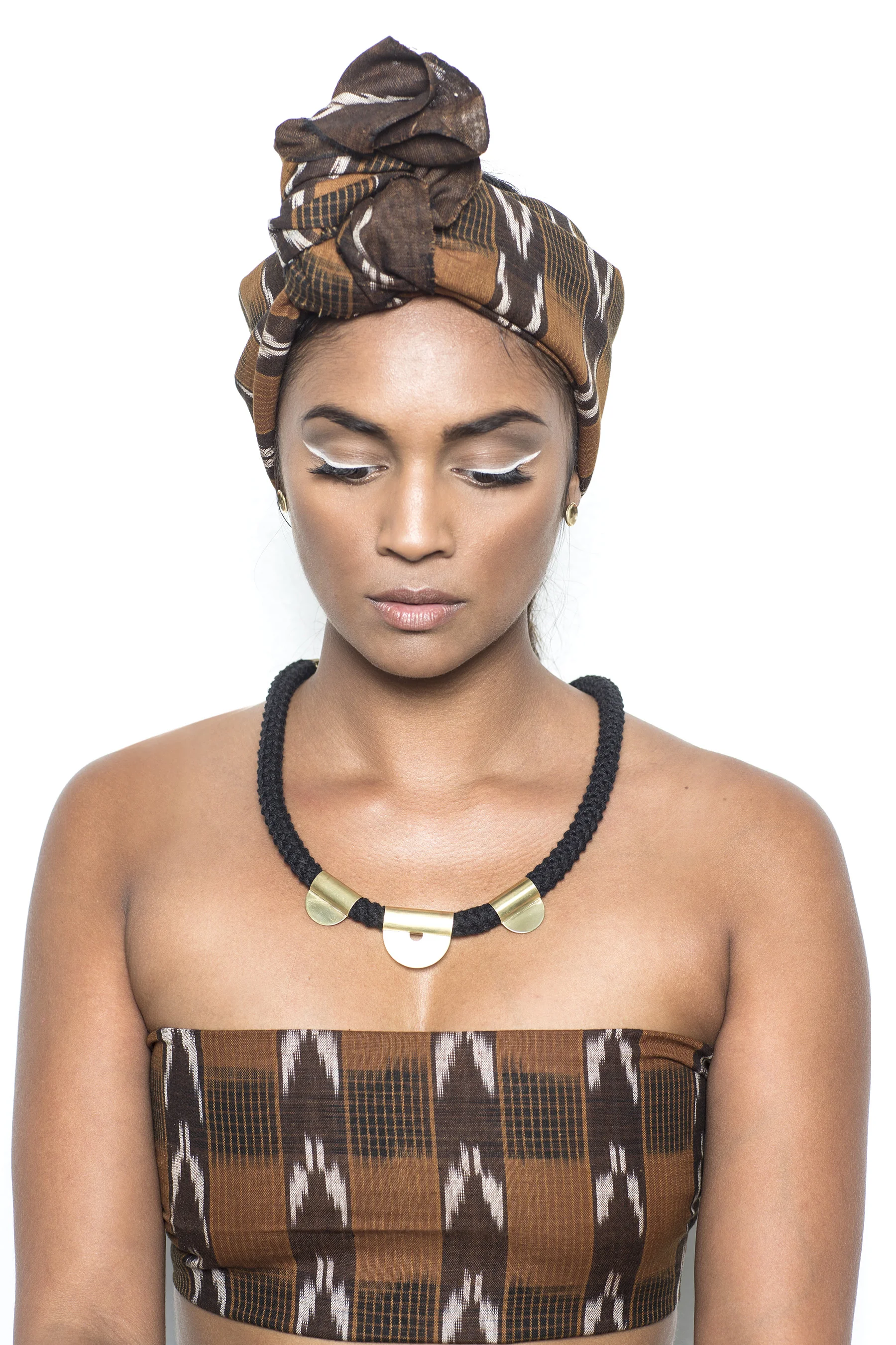 TerraRopeNecklace-thesaltempire-model.jpg