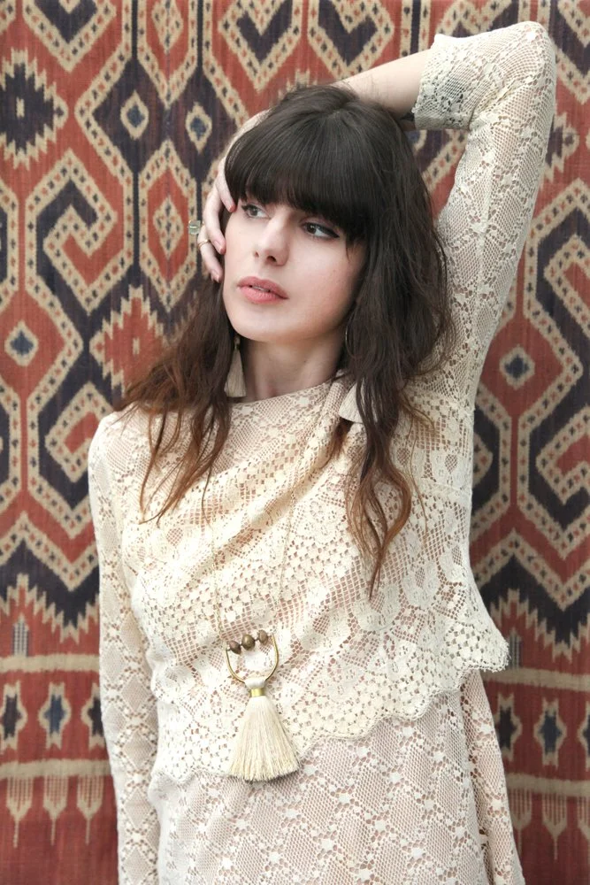umbra-necklace-thesaltempire-model.jpg