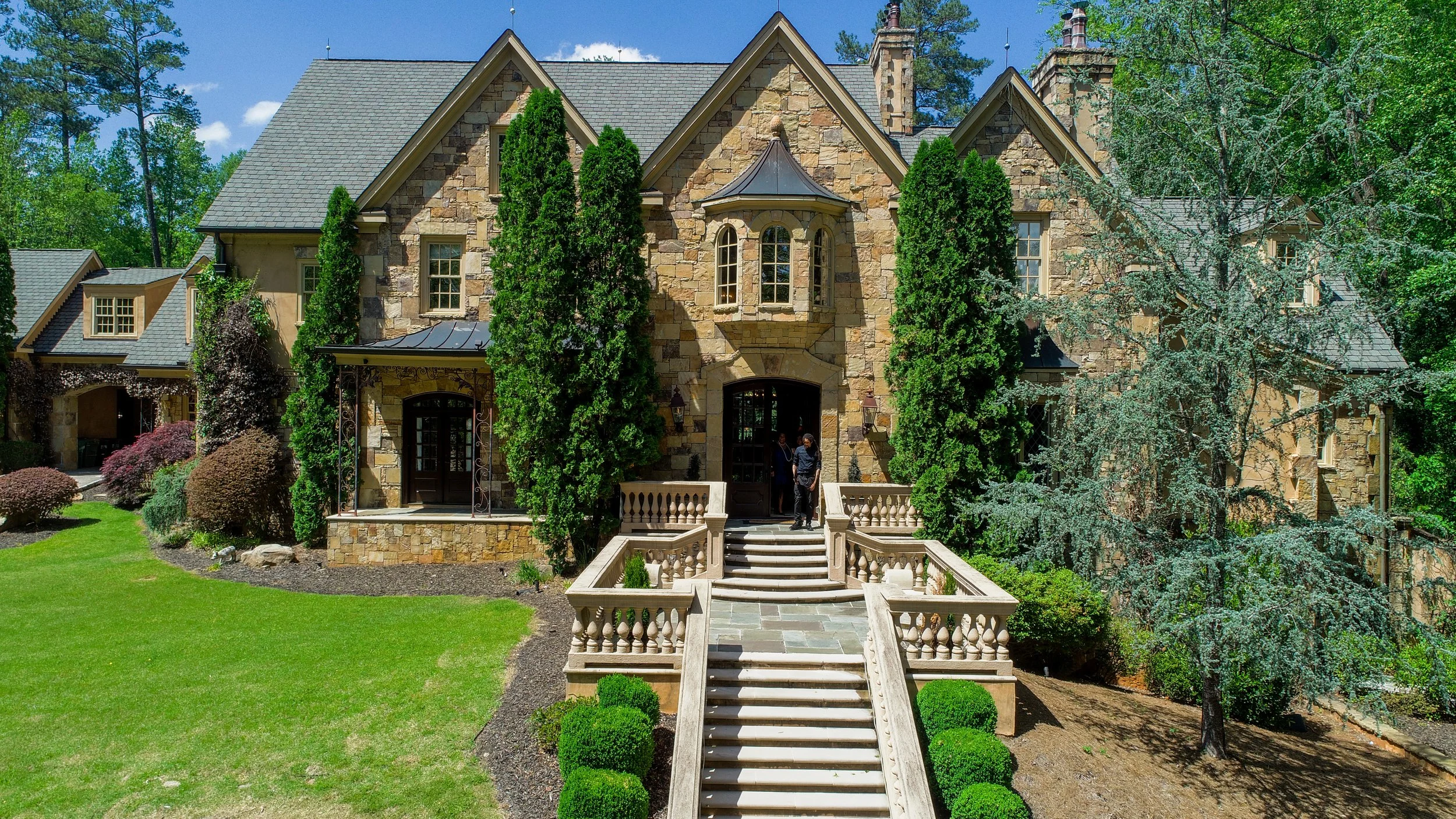 Lions Gate Estate-06.jpg
