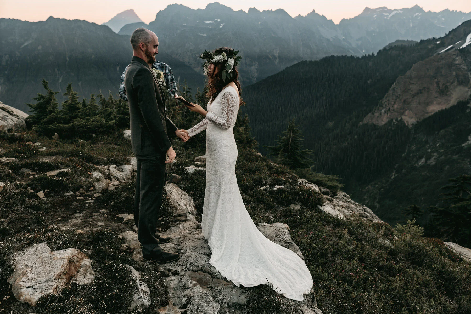 Marie Vanderpool is a professional wedding photographer and an expert Adventurer who specializes in Adventurous Elopements & Intimate Weddings in National Parks in the United States. Based in the Pacific Northwest. Washington State, Oregon, California, Utah, Colorado, and Arizona.
Helping clients elope in Yosemite National Park, Mount Rainier National Park, North Cascades National Park, Mount Baker National Forest, and Olympic National Park and Forest.
