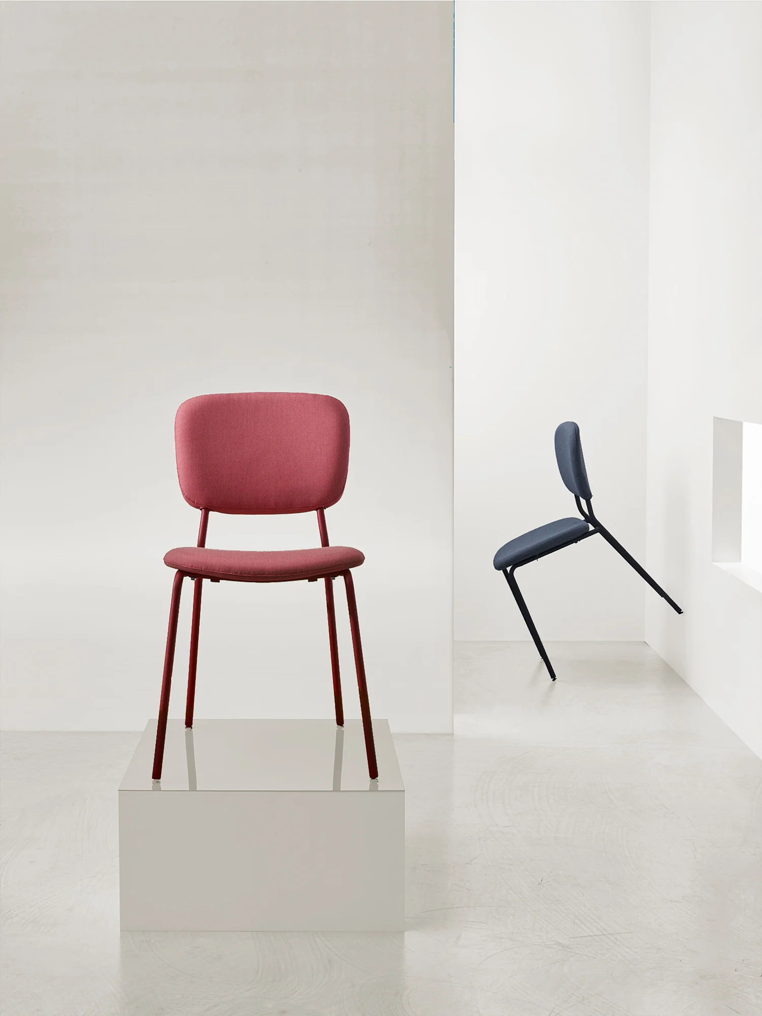 Karljan IKEA red and grey 1500x2000 kopi.jpg
