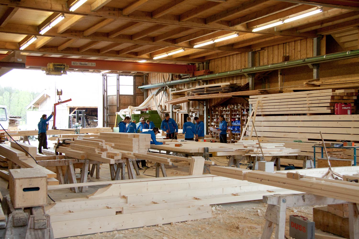 zimmerei-stoib-holzbau-zimmerer-werkstatt-handwerk.jpg