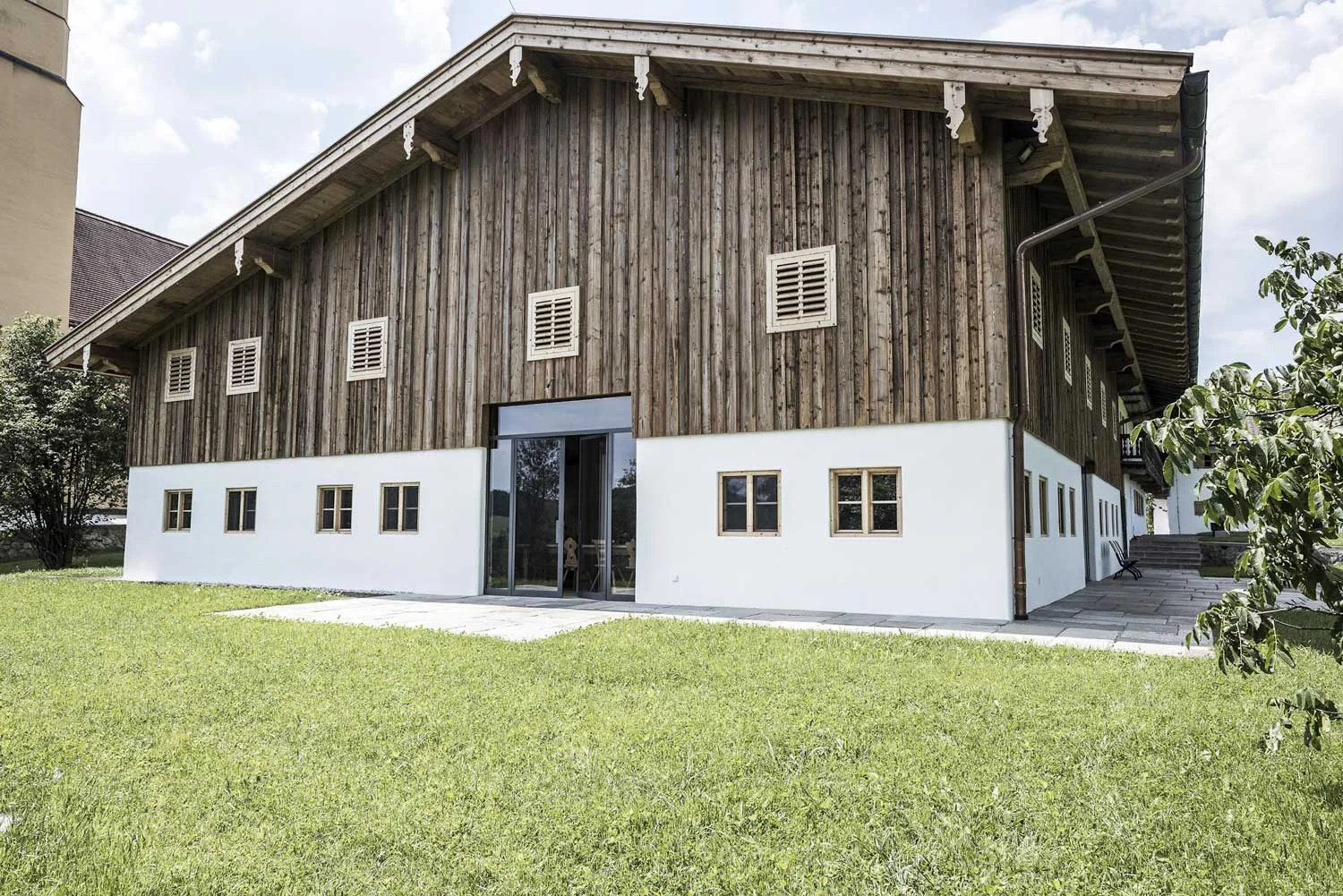 zimmerei-stoib-holzbau-holzhaus-sanierung-bauernhof-altholz.jpg