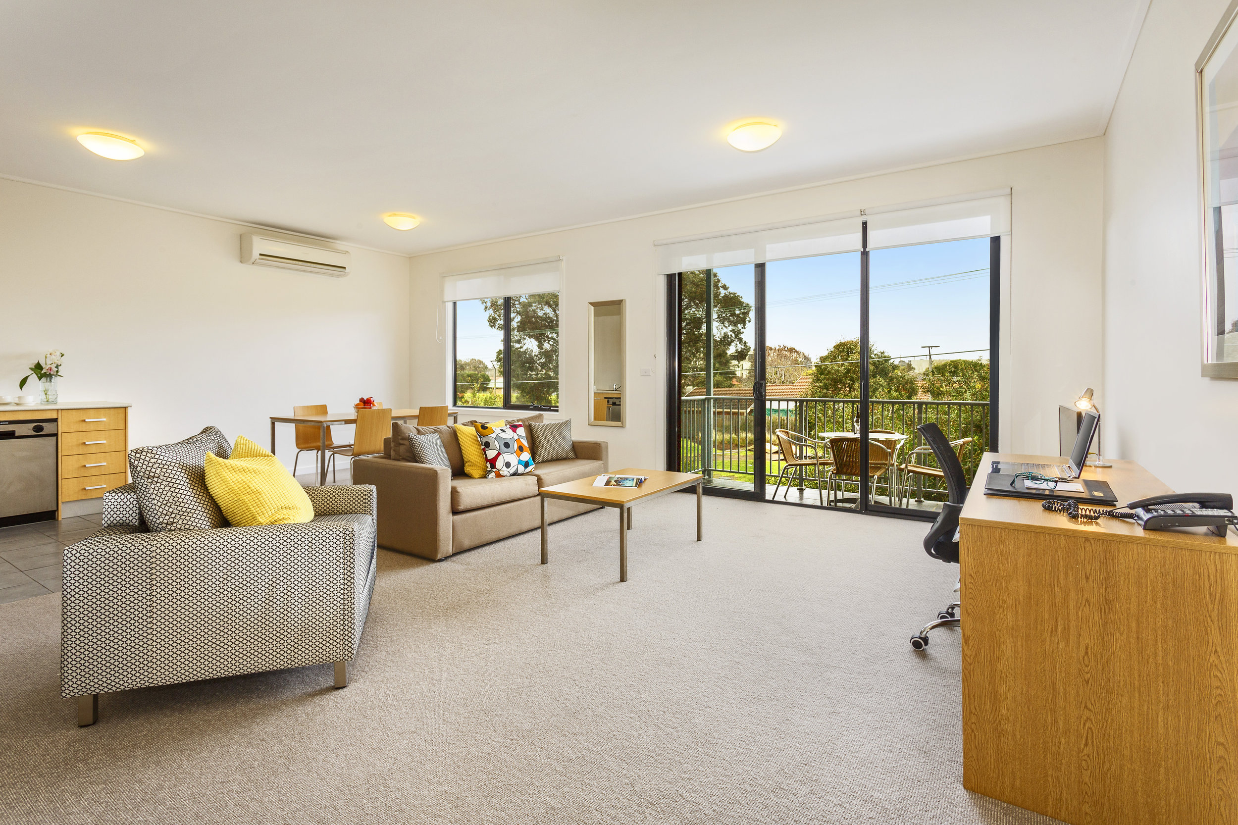 quest-frankston-two-bedroom-apartment-(4).jpg