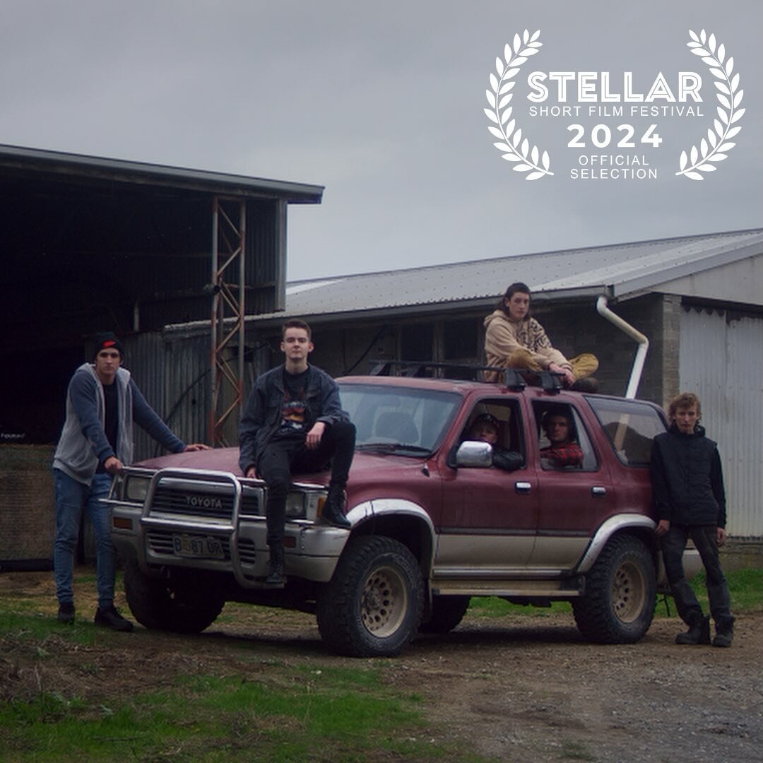 EDEN ALONE SURPASSES THEE (20mins)⁣⁣⁣⁣⁣
⁣⁣
Director: Tom Chapman
⁣
Jarred by the loss of his closest friend, a farmer on Tasmania&rsquo;s remote West Coast, begins to mentor at-risk local youth. In an area renowned for its poverty, low literacy and h
