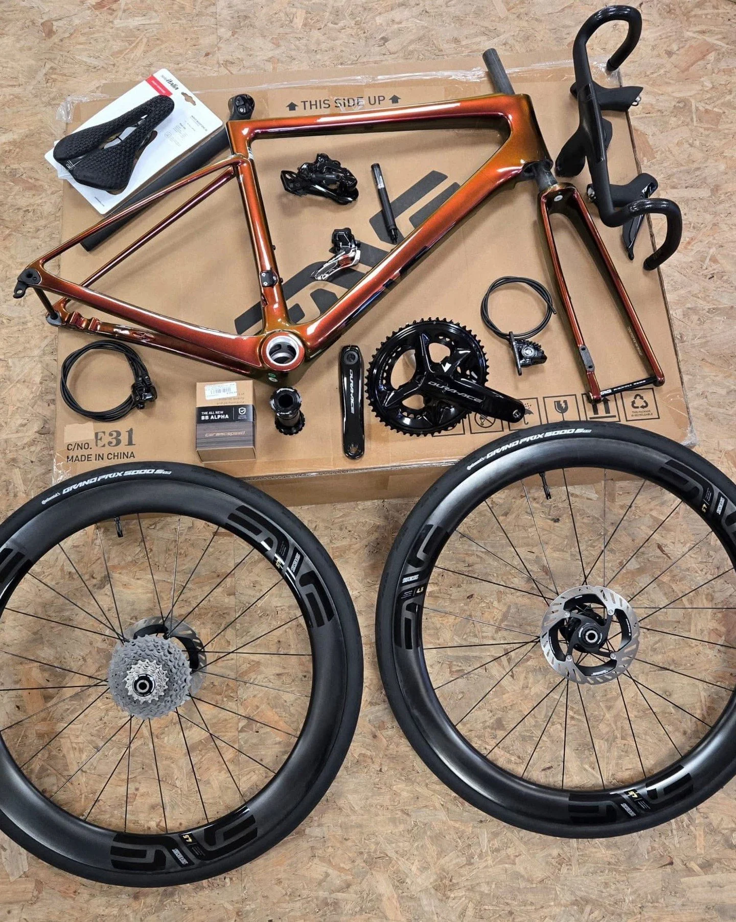 ✨ New Bike Day ✨

Built in Cornwall.
Delivered to London.

This ENVE Melee is a proper Saint Piran Service Course pro build &mdash; designed, refined and built with absolute precision in our Workshop &amp; Outlet.

Spec highlights:

ENVE Melee
Dura-A