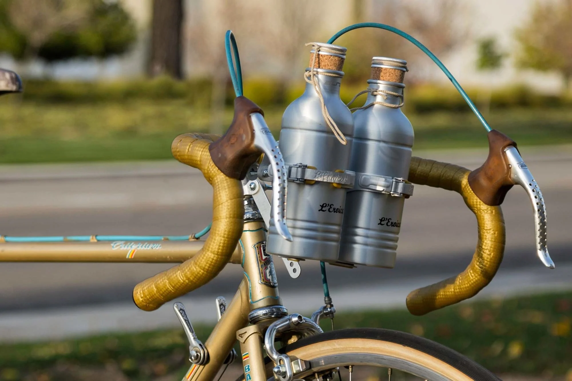 Elite-L-Eroica-Vintage-Bottle-Cage-2000x1333.jpg