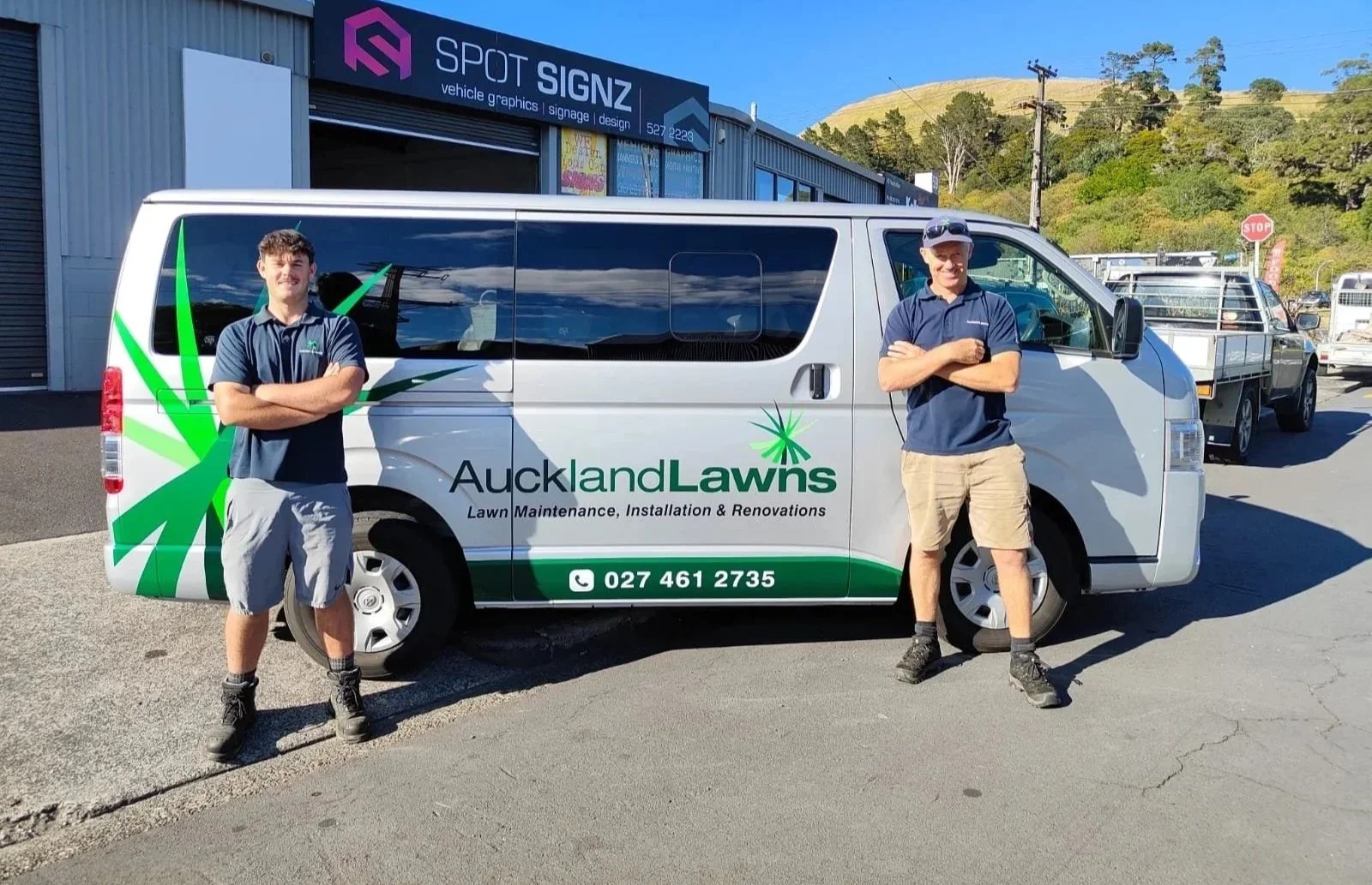 Auckland Lawns_Team.jpg