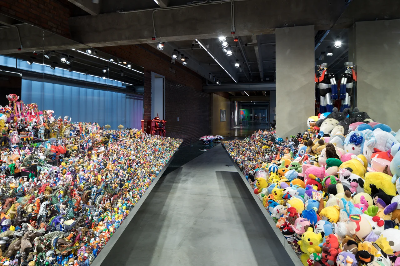 PJC-Light-Studio-Garage-Museum-of-Contemporary-Art-Moscow-Takashi-Murakami-24W.jpg