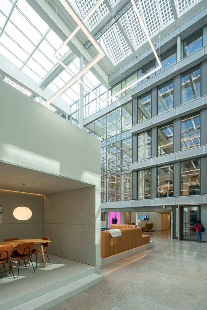 PJC-Light-Studio-The-Cloud-Amsterdam-04.jpg