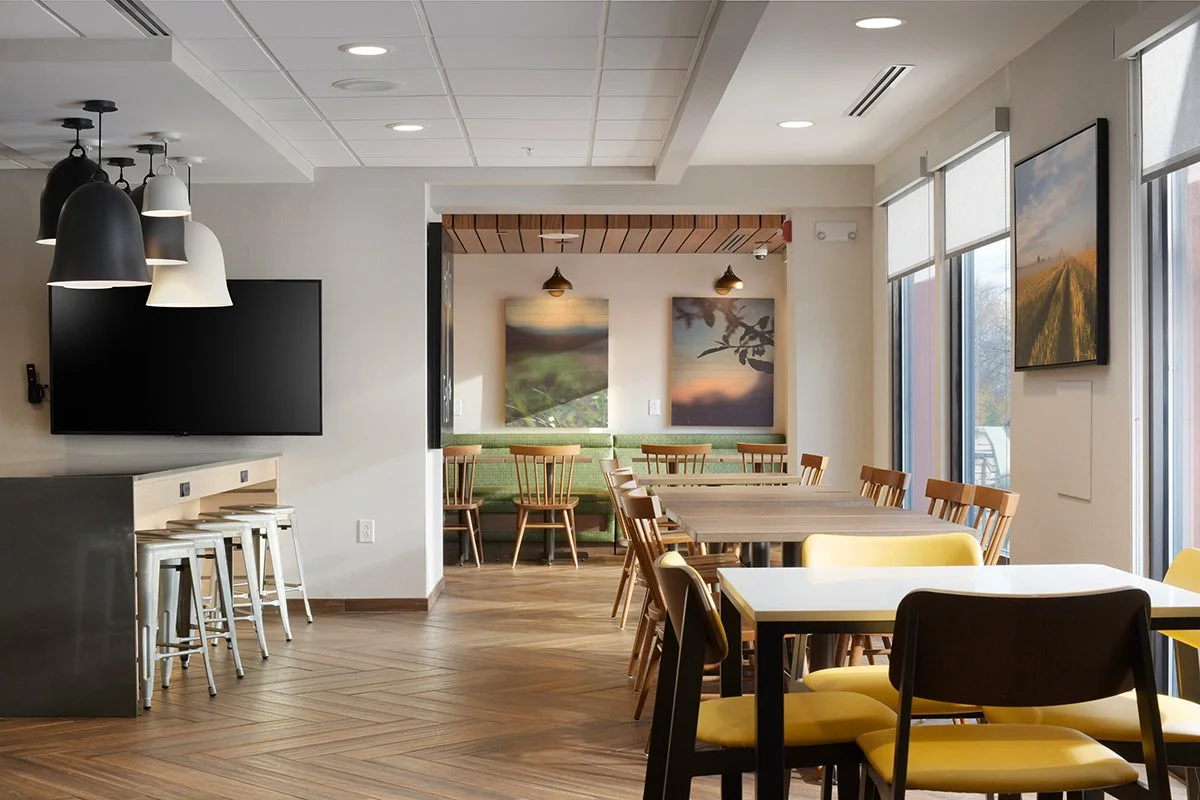 ABEFO_Breakfast_Seating 3.jpg