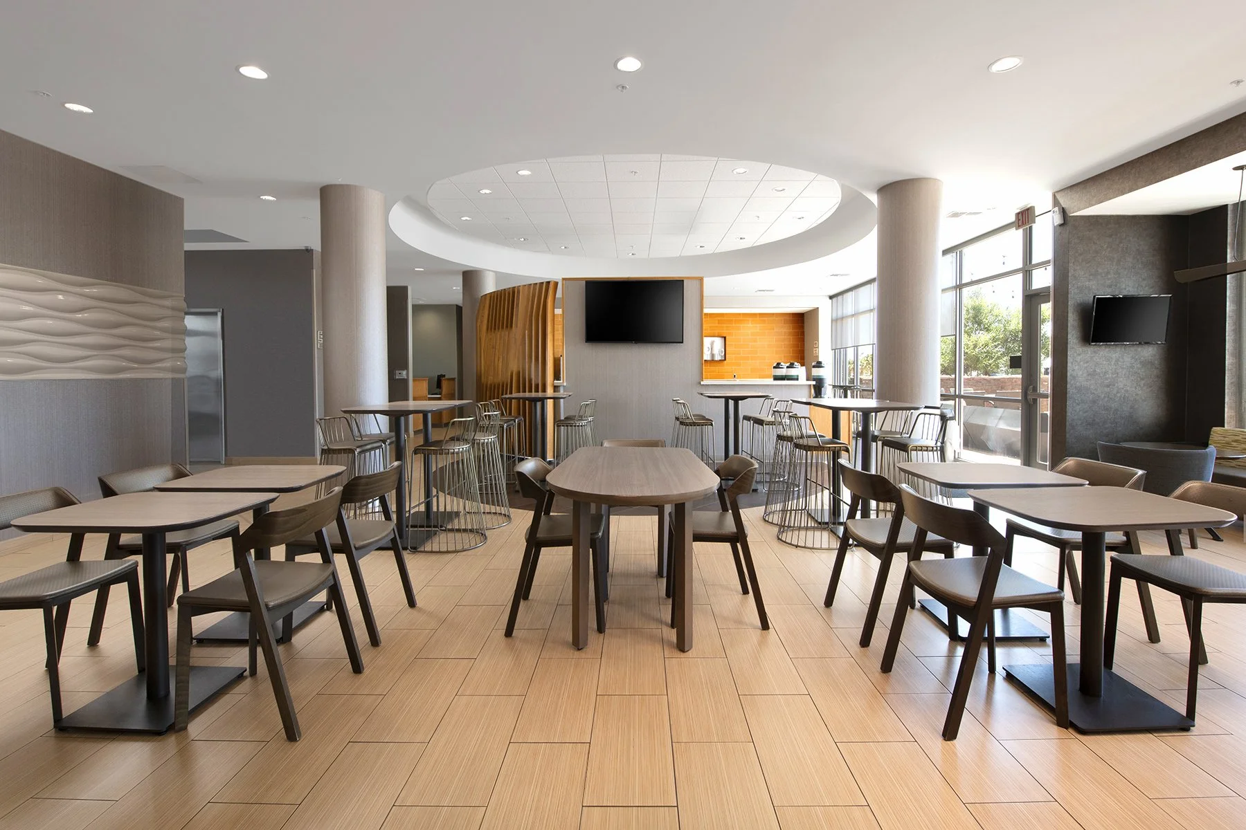 SJTSH_breakfast_seating copy.jpg