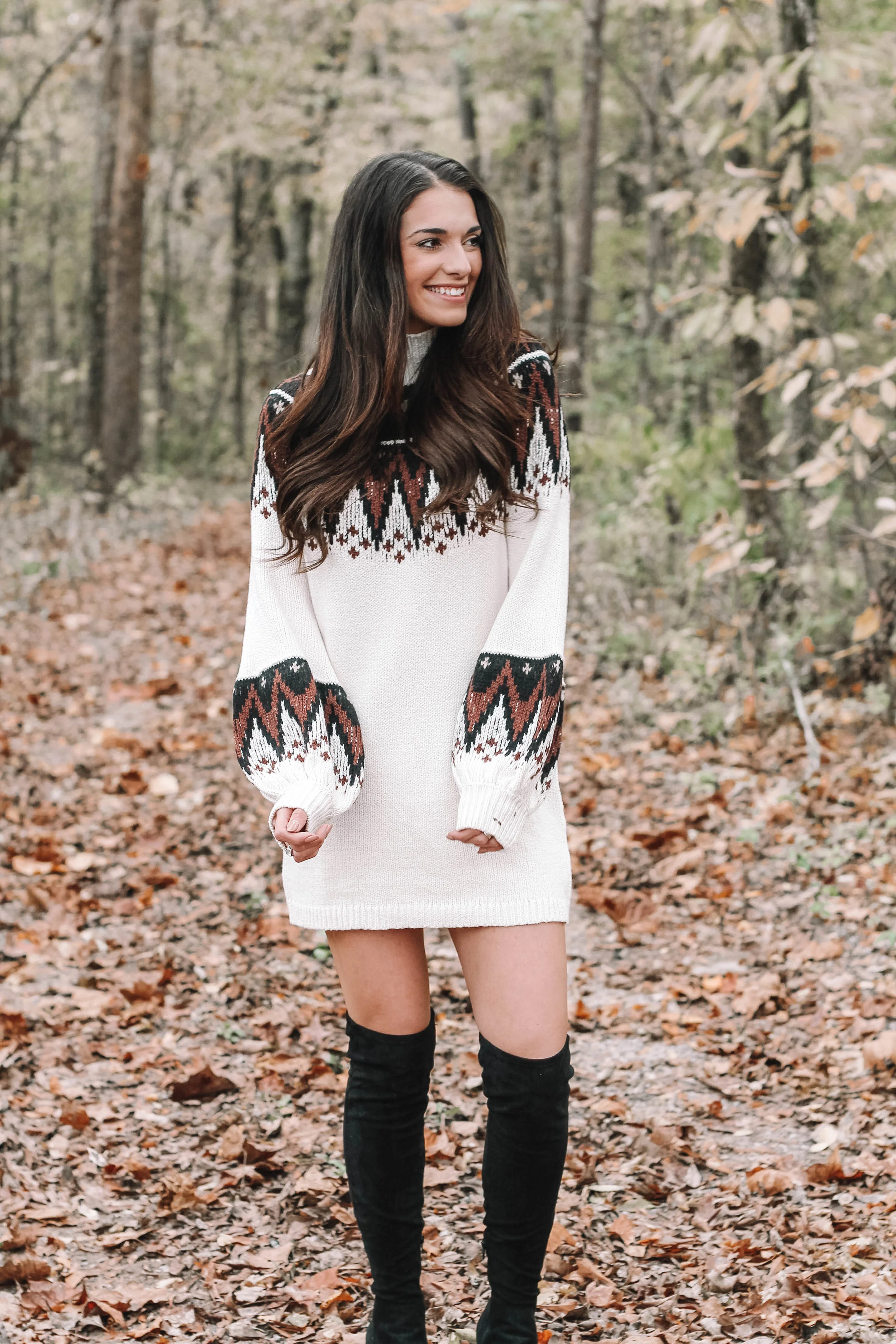 THANKSGIVING OUTFIT IDEAS | THE PERFECT SWEATER DRESS