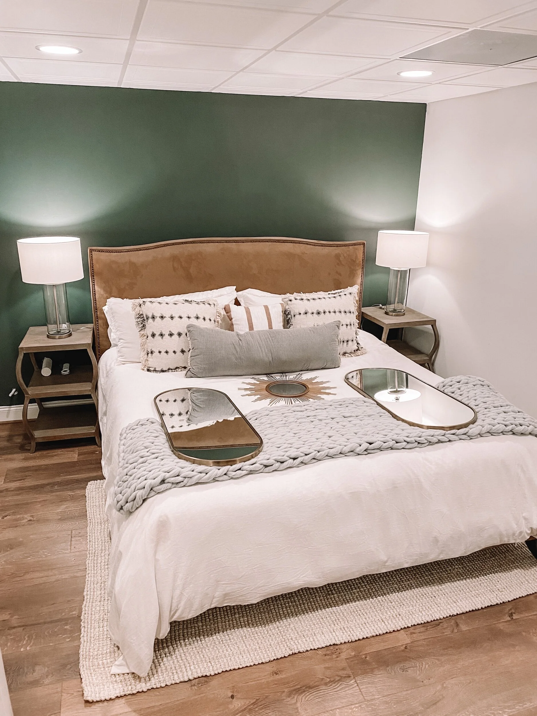 GUEST BEDROOM REVEAL + PAINTING AN ACCENT WALL