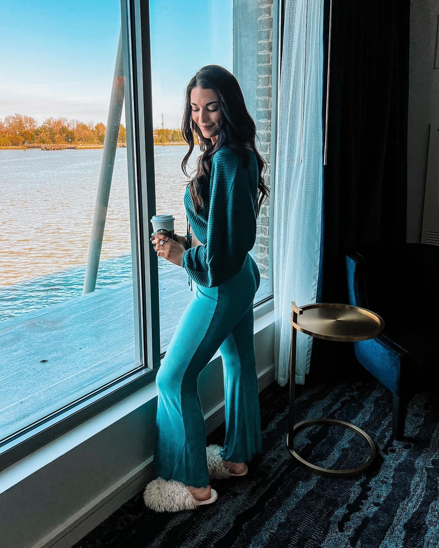 missing waking up to this morning coffee view☕️ @plantriversidedistrict @jwmarriottsavannah #JWMarriottSavannah #PlantRiversideDistrict #KesslerCollection