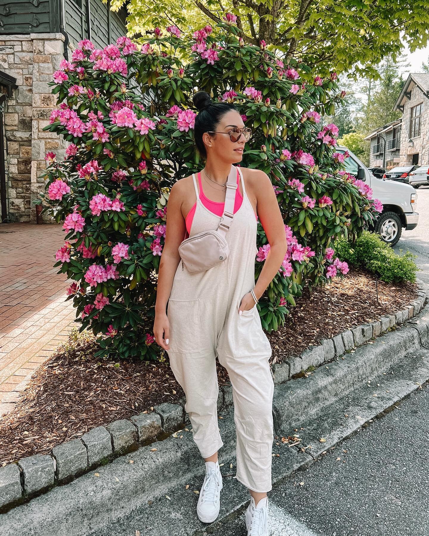 all about a lazy girl look this spring &amp; summer HBU?! I will be living in this onesie💕🙃 all outfit details linked in bio. #carlylethorntonfashion #freepeople