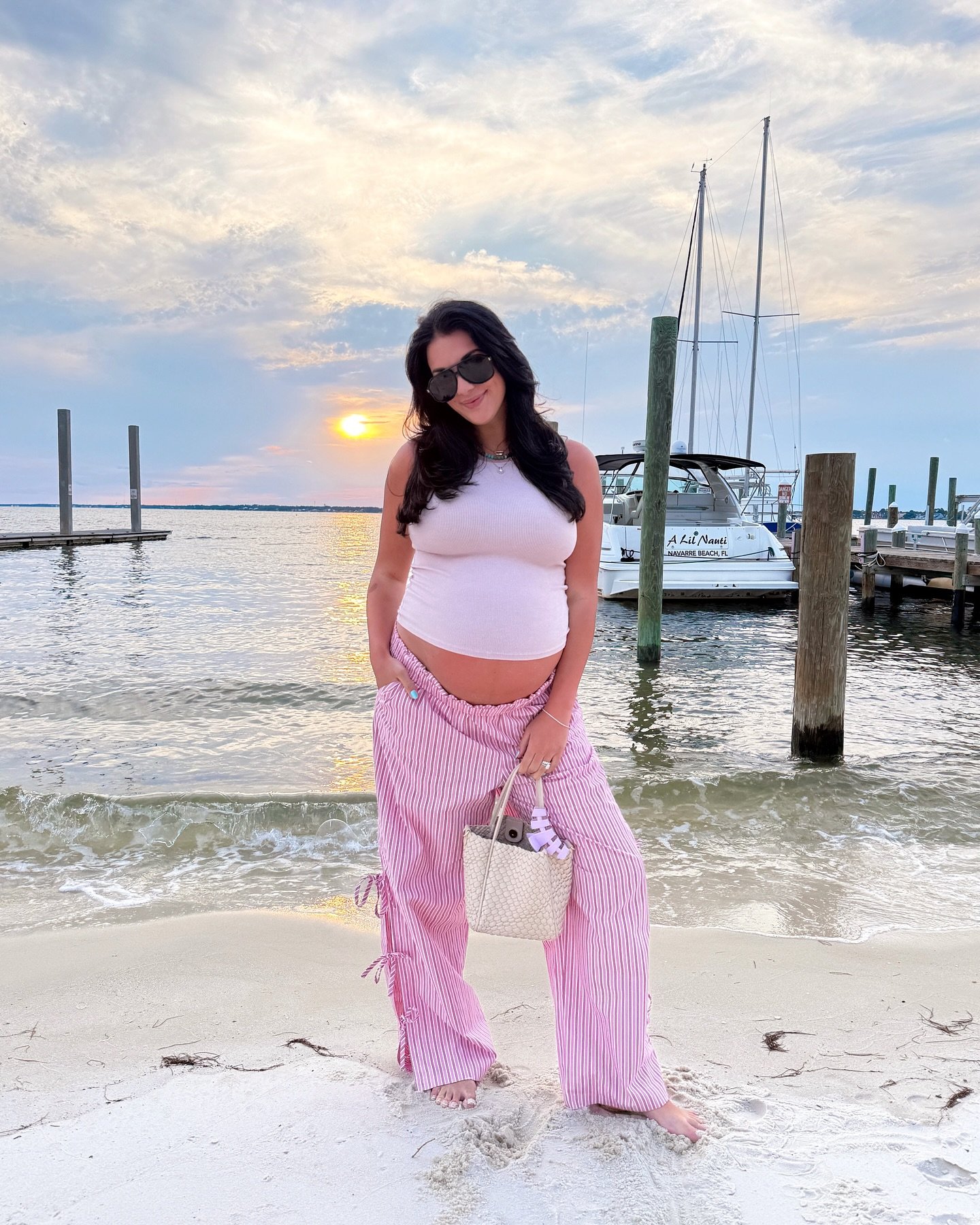beach sunsets are kinda my thing 💕