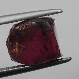 This garnet before cutting