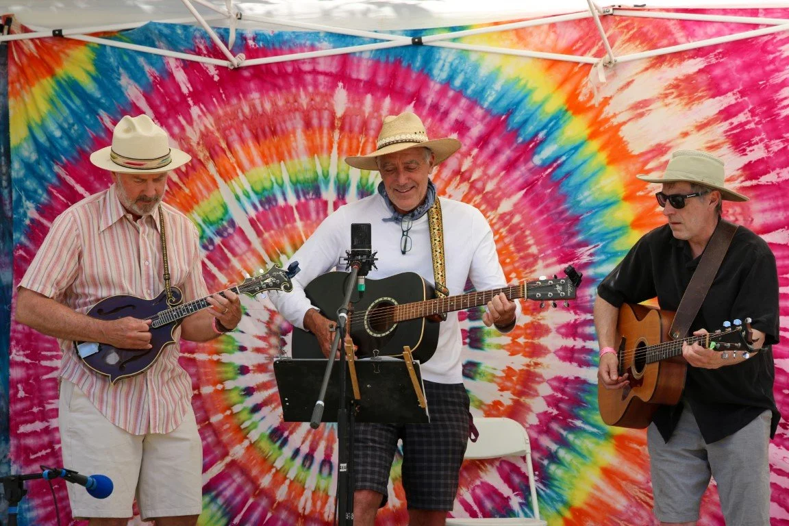 Open-Mic-Male-Trio-‪1,920 x 1,280‬ (Medium).JPG