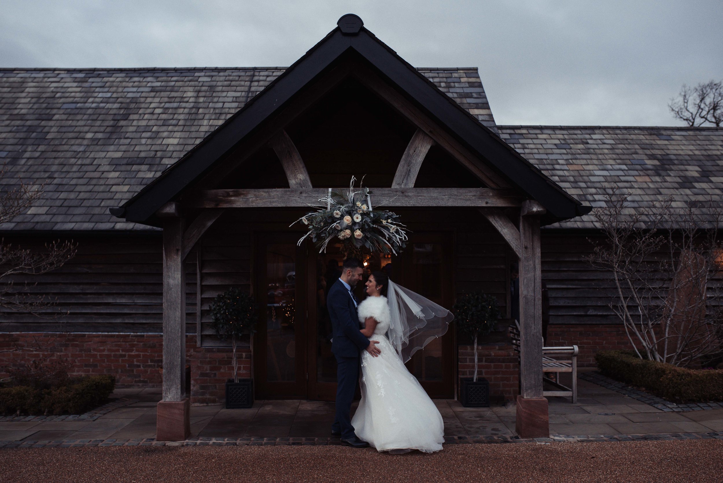 sandhole oak barn wedding photography