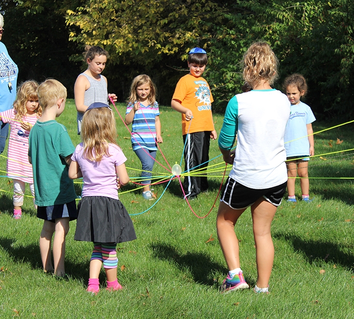 kids balancing balloon_IMG_0847.JPG