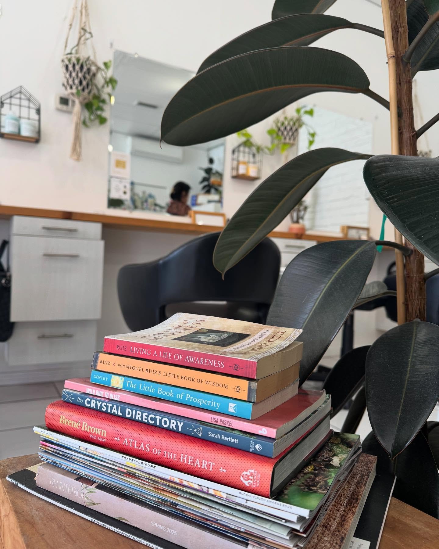 At Salon Flourish, every single detail is designed with intention &mdash; including our reading nook.

Here, you&rsquo;ll find books that nourish your mind and soul, because we believe true beauty blooms from within.
Take a moment. Expand your heart.
