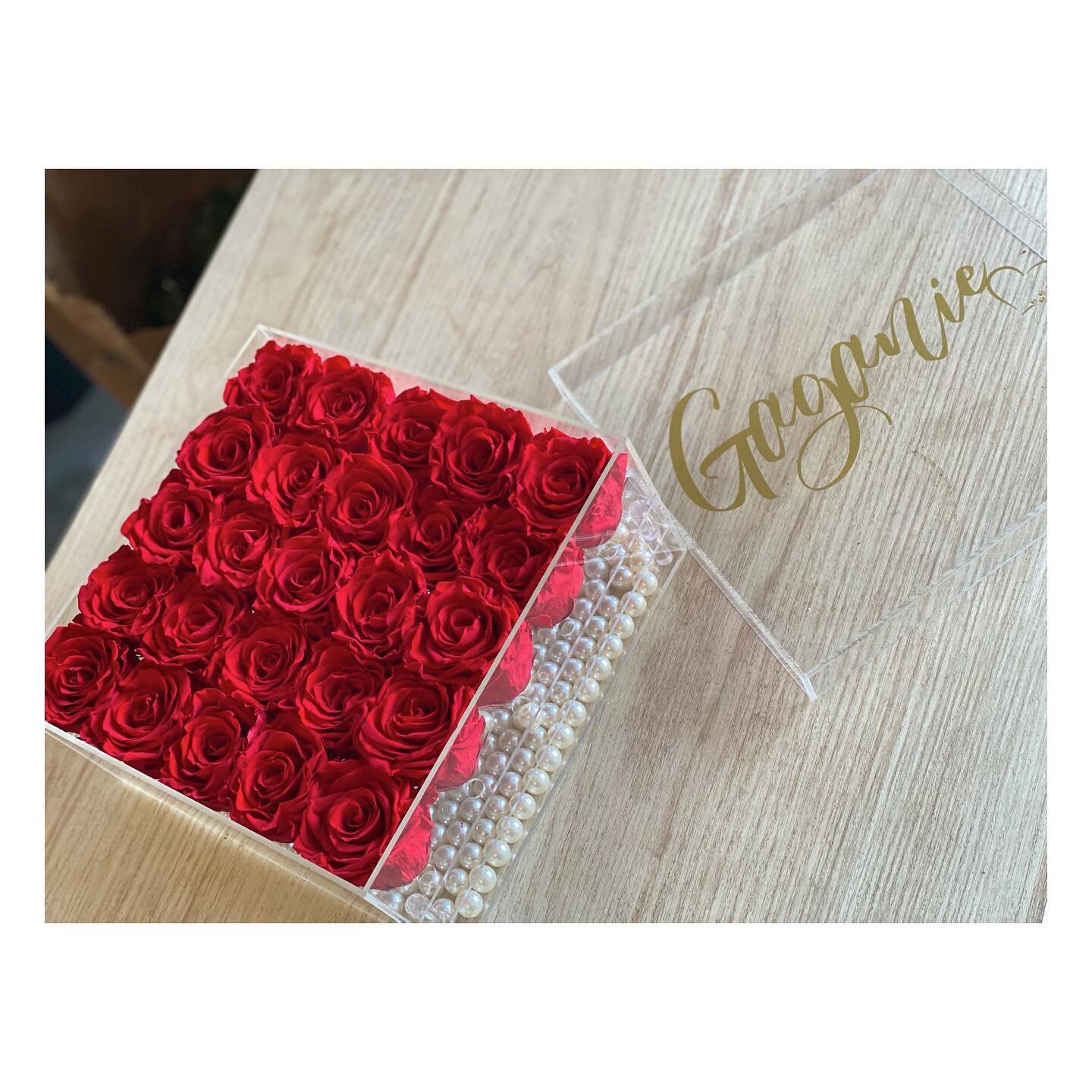 One of our favourite Eternal Rose Boxes to date &hearts;️🐾 25 Beautiful Red Roses, designed to Last 1 to 3 Years &amp; More 🧿
.
S h o p 🌹 O n l i n e . at www.pinkpetals.ca
.
For all of your wedding or event floral needs, please contact Pink Petal