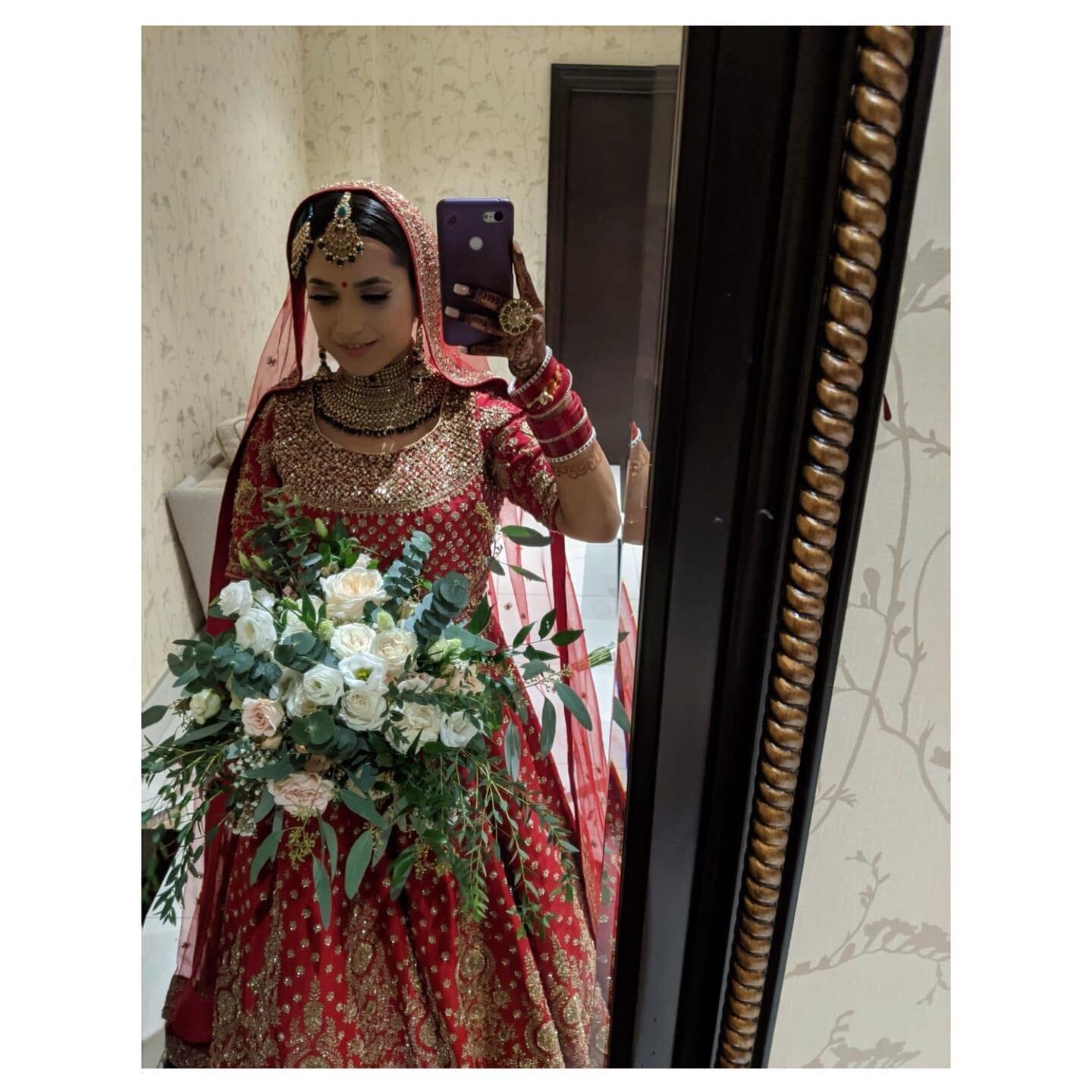 Our favourite Bridal Selfie ~ featuring our beautiful Bride Vishu and her stunning Garden Style Bouquet &hearts;️
.
S h o p 🌹 O n l i n e . at www.pinkpetals.ca
.
For all of your wedding or event floral needs, please contact Pink Petals at info@pink