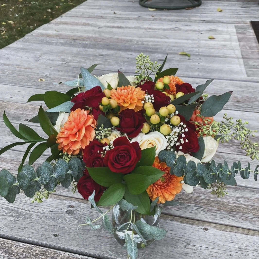 Its Dahlia Season!!

All 2025 &amp; 2026 Brides, schedule your WEDDING CONSULTATION today! Contact Pink Petals at info@pinkpetals.ca Or by phone 📞 at (647) 969-8157.
.
Follow us and double tap! ❤️💐🌸🌺🌹🌷
#weddingflowers #flowerwalls #pinkflowerwa