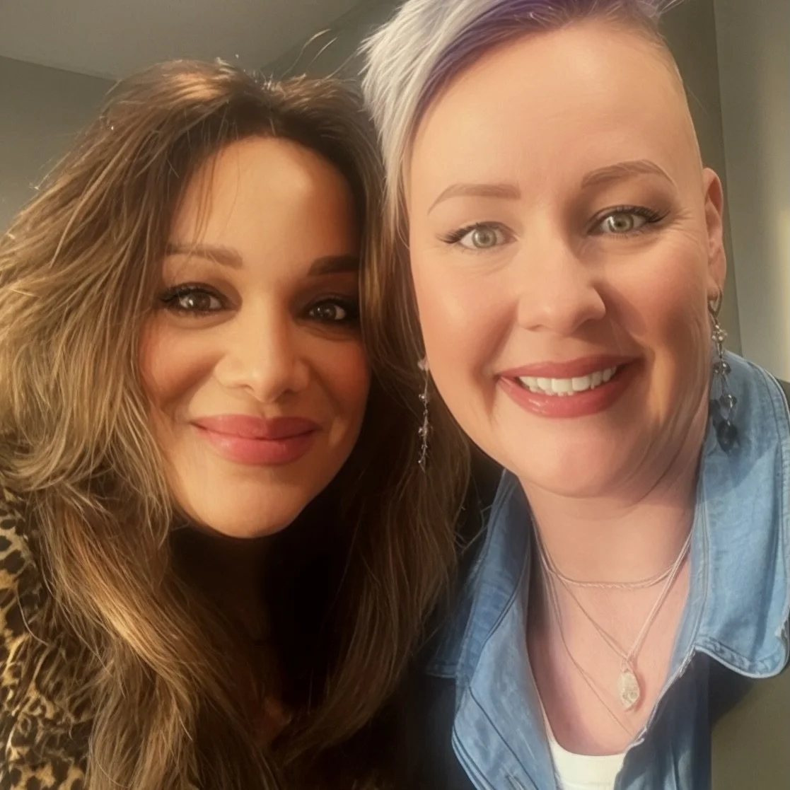 Taking pictures with clients is my favorite ❤️ thank you Tracey 😘🩷 #loveit #friends #tattooed #inked #exploremoreً