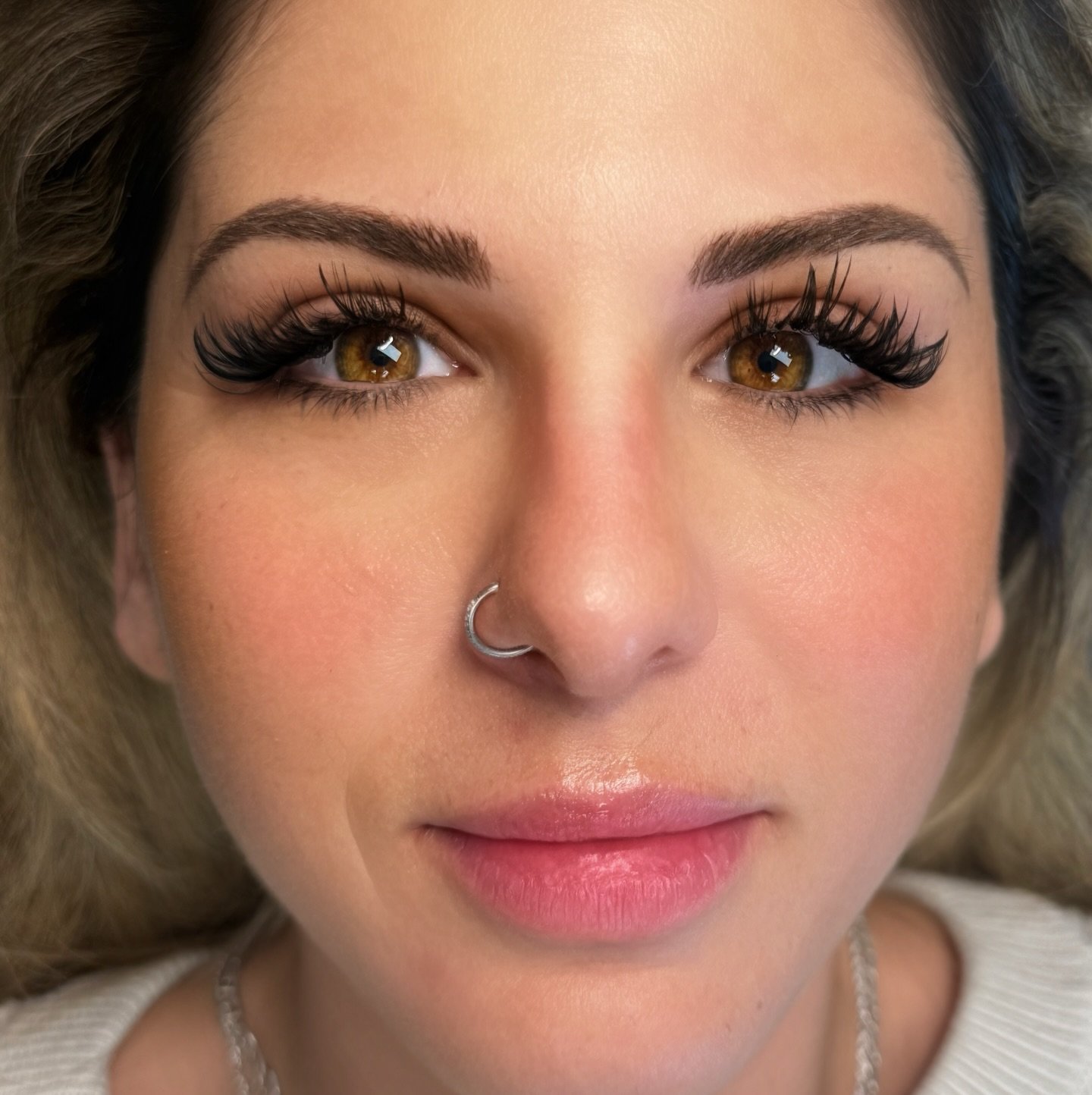 These brows tho 😍 I love it when I get to take my time and groom someone into fabulousness ❤️❤️❤️❤️❤️#fabulous #yaaaas #microbladed #explorepage✨