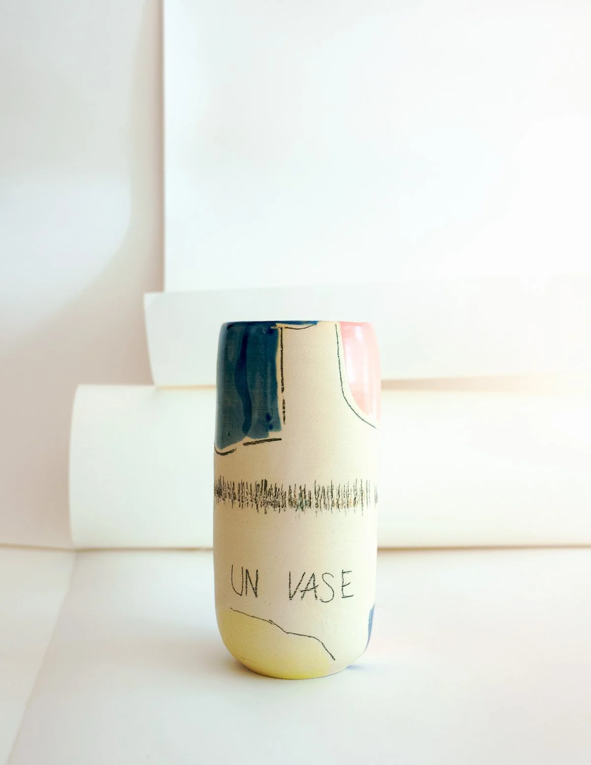 clay vase "UN VASE" serie 01.42 SOLD